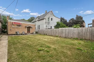 1303 S 59th Ave, Cicero, IL 60804 - Photo 16