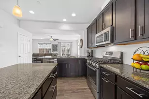 4467 Monroe Ct, Naperville, IL 60564 - Photo 10