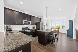 4467 Monroe Ct, Naperville, IL 60564 - Photo 4