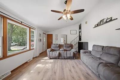 1104 Elm Place, Dixon, IL 61021 - Photo 10