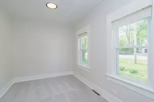 22W724 St Charles Rd, Glen Ellyn, IL 60137 - Photo 16