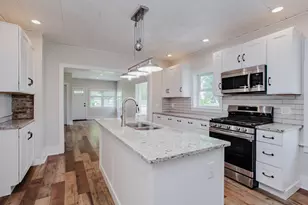 22W724 St Charles Rd, Glen Ellyn, IL 60137 - Photo 10