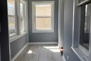 9236 S Blackstone Ave, Chicago, IL 60619 - Photo 2