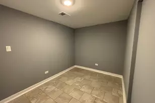 9236 S Blackstone Ave, Chicago, IL 60619 - Photo 6