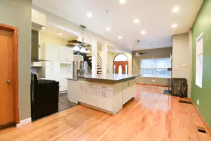 3332 W Le Moyne St, Chicago, IL 60651 - Photo 8