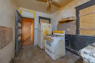 7141 S Woodlawn Avenue, Chicago, IL 60619 - Photo 10