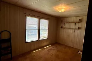 880 Carmella Ln, Elgin, IL 60120 - Photo 10