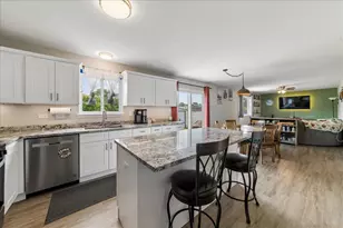 269 Linden Dr, Round Lake Park, IL 60073 - Photo 6