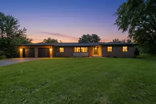 27637 Vista Ln, Barrington, IL 60010 - Photo 1