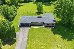 27637 Vista Ln, Barrington, IL 60010 - Photo 2