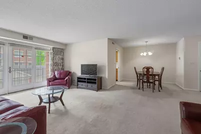 326 Park Avenue #21, Clarendon Hills, IL 60514 - Photo 6