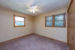 512 Cavin Ave, Winthrop Harbor, IL 60096 - Photo 20