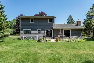 512 Cavin Ave, Winthrop Harbor, IL 60096 - Photo 32