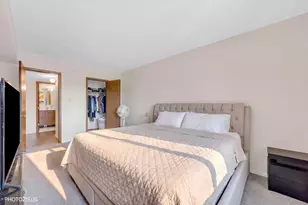 4000 Bayside Dr, Palatine, IL 60074 - Photo 8