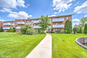 4000 Bayside Dr, Palatine, IL 60074 - Photo 16
