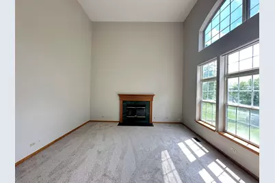 285 Shipland Drive, Crystal Lake, IL 60012 - Photo 8