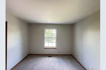 285 Shipland Drive, Crystal Lake, IL 60012 - Photo 12