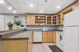 2207 Leverenz Rd, Naperville, IL 60564 - Photo 32