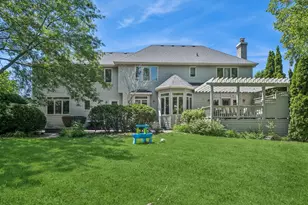 2207 Leverenz Rd, Naperville, IL 60564 - Photo 38