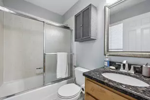 2207 Leverenz Rd, Naperville, IL 60564 - Photo 28