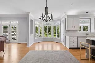 2207 Leverenz Rd, Naperville, IL 60564 - Photo 12