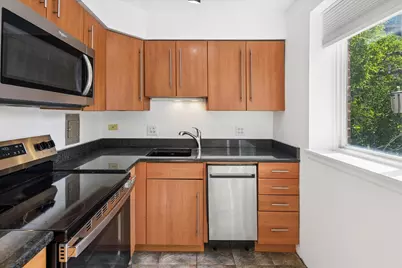 539 W Stratford Place #408, Chicago, IL 60657 - Photo 12