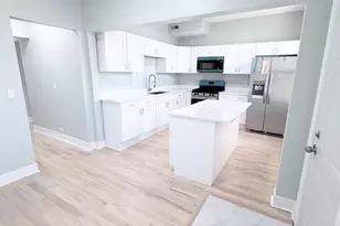 4155 W Arthington St, Chicago, IL 60624 - Photo 4