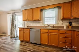 631 Robert Dr, Bourbonnais, IL 60914 - Photo 14