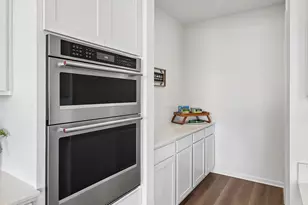 2301 La Cote Dr, Oswego, IL 60543 - Photo 12