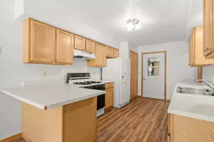 510 W Hitt St, Mount Morris, IL 61054 - Photo 10
