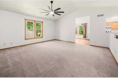 510 W Hitt Street, Mount Morris, IL 61054 - Photo 6