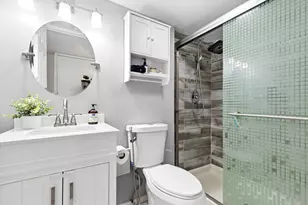 5701 Bedford Ct, Hanover Park, IL 60133 - Photo 18