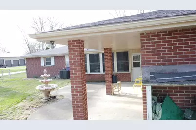 2775 E Riverview Drive, Kankakee, IL 60901 - Photo 8