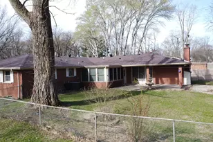 2775 E Riverview Dr, Kankakee, IL 60901 - Photo 6