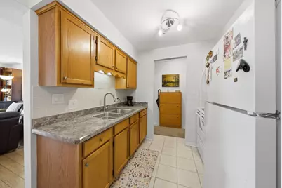 6135 W 94th Street #C8, Oak Lawn, IL 60453 - Photo 10