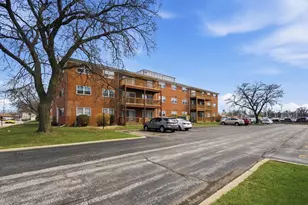 6135 W 94th St, Oak Lawn, IL 60453 - Photo 24