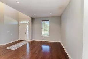 907 Wildflower Dr, Shorewood, IL 60404 - Photo 10