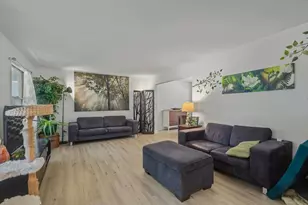 82 Sherbon Ln, Crystal Lake, IL 60014 - Photo 2