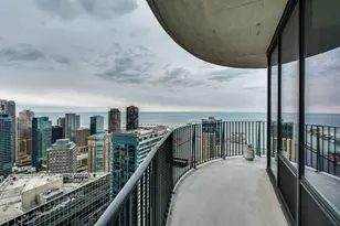 225 N Columbus Dr, Chicago, IL 60601 - Photo 12