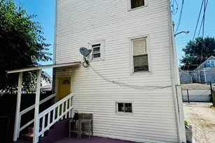 4833 S Honore St, Chicago, IL 60609 - Photo 4