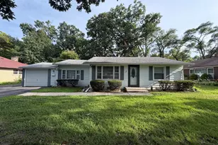 7319 W 109th Pl, Worth, IL 60482 - Photo 1