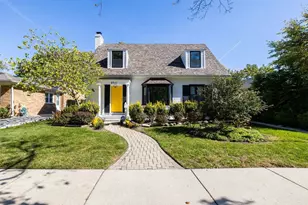 8711 Keeler Ave, Skokie, IL 60076 - Photo 1