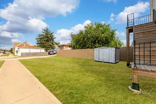 12758 Wood St, Blue Island, IL 60406 - Photo 24