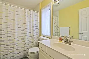 1277 Queen Ann Ln, Gurnee, IL 60031 - Photo 18
