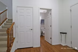 1277 Queen Ann Ln, Gurnee, IL 60031 - Photo 2