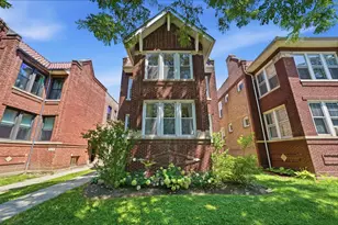 530 S Ridgeland Ave, Oak Park, IL 60304 - Photo 1