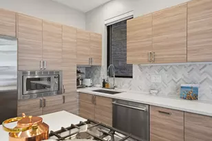 1349 N Leavitt St, Chicago, IL 60622 - Photo 6