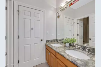 130 S Madison Street, Hinsdale, IL 60521 - Photo 22