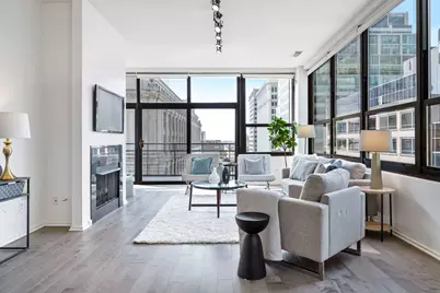 130 S Canal Street #803, Chicago, IL 60606 - Photo 4