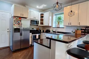 7223 N Oakley Ave, Chicago, IL 60645 - Photo 6